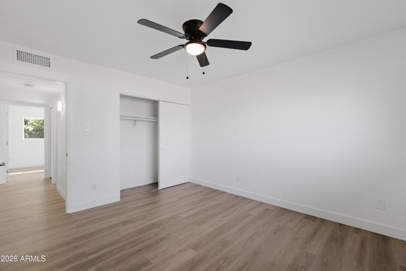 4813_W_Hayward_Ave_20