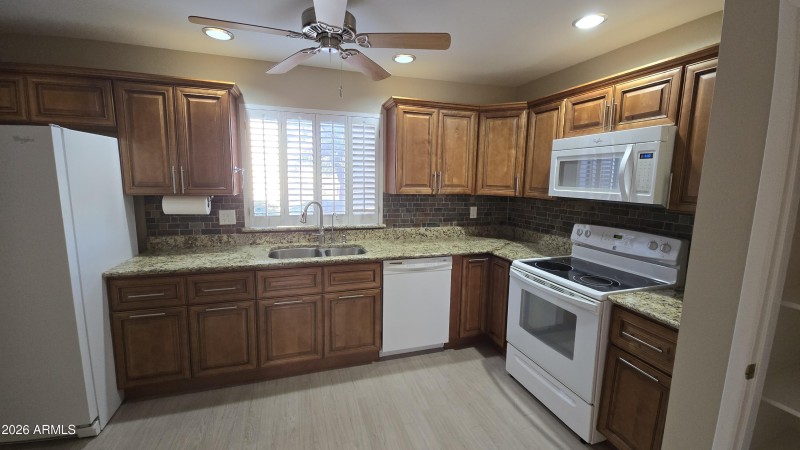 9) 60277-687fff1cd63d7