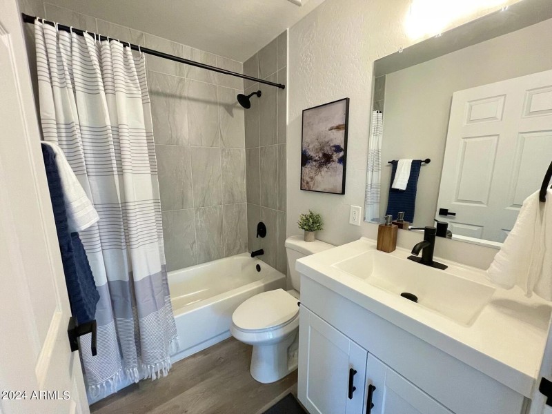 3bdbe5_4f66273743d443fb9d9d62e30edee61d~