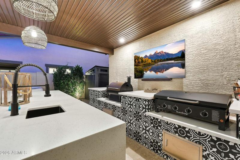 Covered Patio CU BBQ