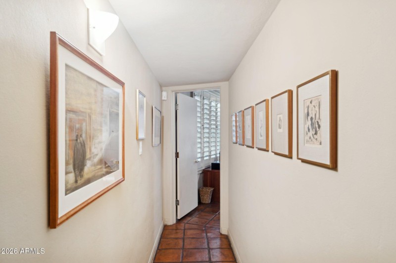 24-web-or-mls-146-e-mariposa-st