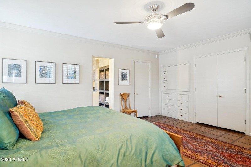 27-web-or-mls-146-e-mariposa-st