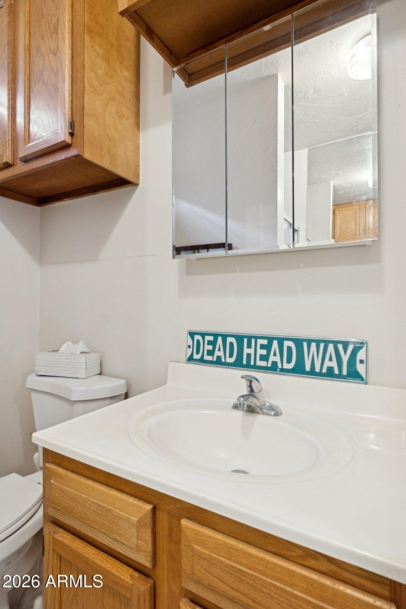 41-web-or-mls-146-e-mariposa-st