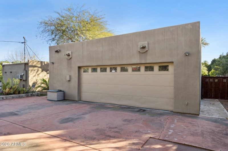 60-web-or-mls-146-e-mariposa-st