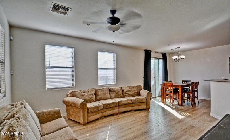 20211031184100555524000000-o