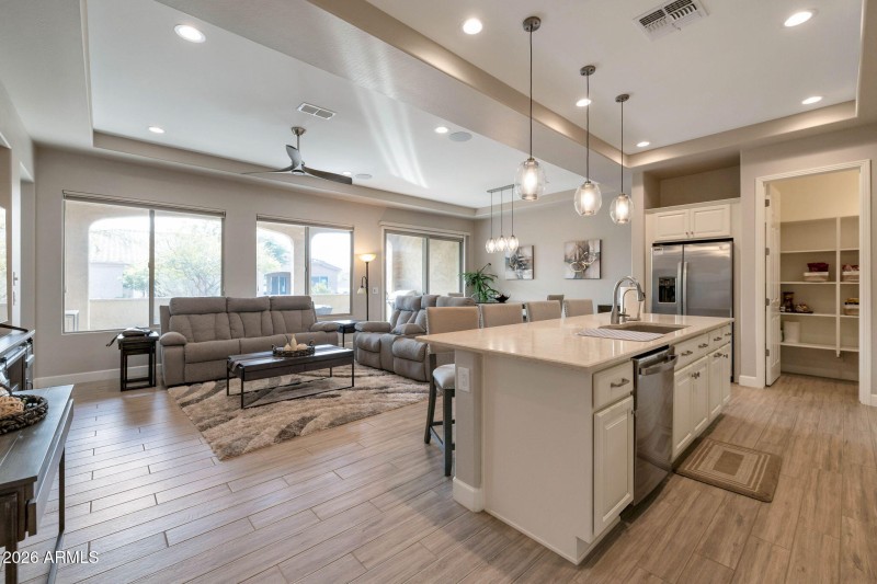 4-web-or-mls-Qp-7393