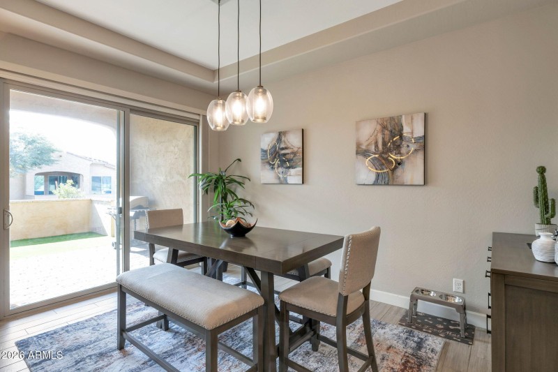 10-web-or-mls-Qp-7400