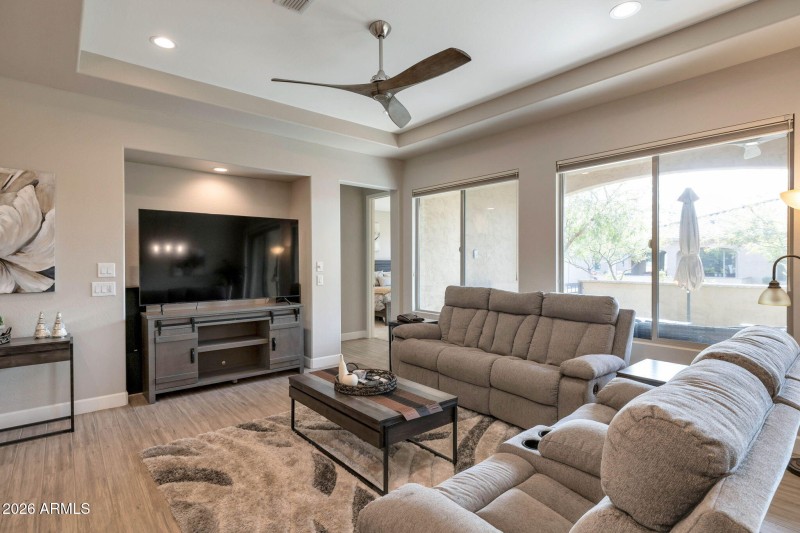 11-web-or-mls-Qp-7401