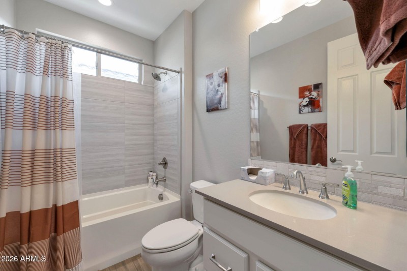 20-web-or-mls-Qp-7389