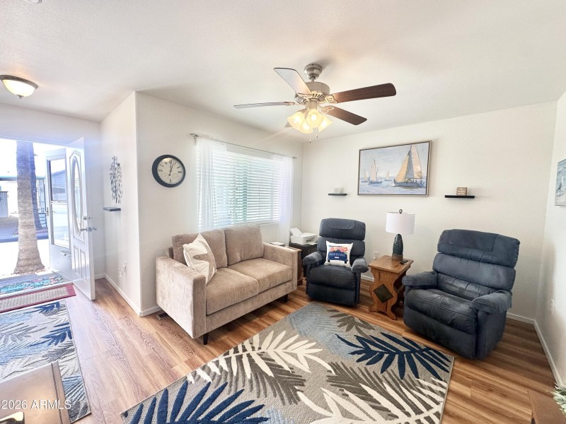 BEAUTIFULLY FURNISHED