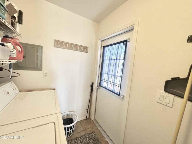 REAR ENTRY DOOR/LAUNDRY ROOM