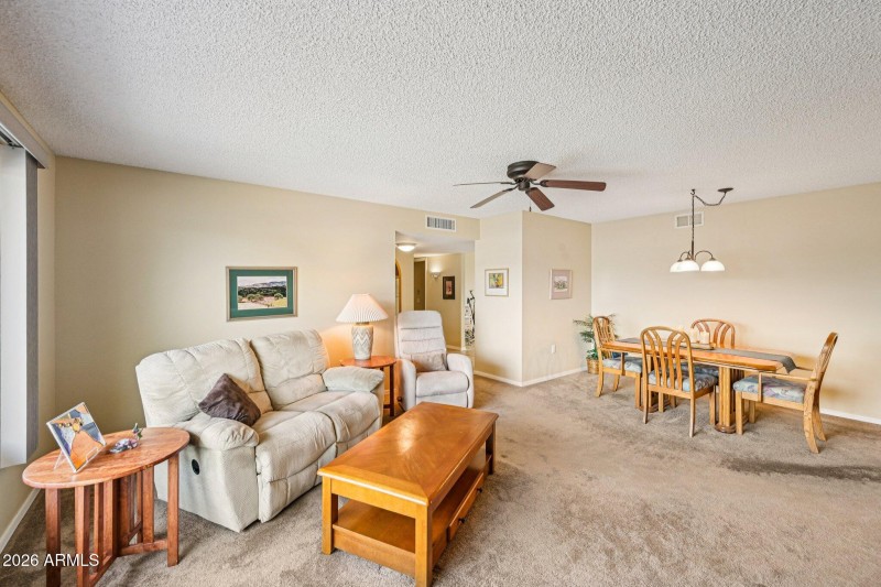 7-web-or-mls-W Titan Ct-S0302-007