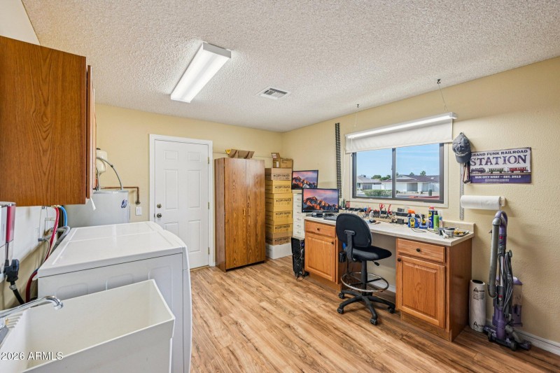 19-web-or-mls-W Titan Ct-S0302-019