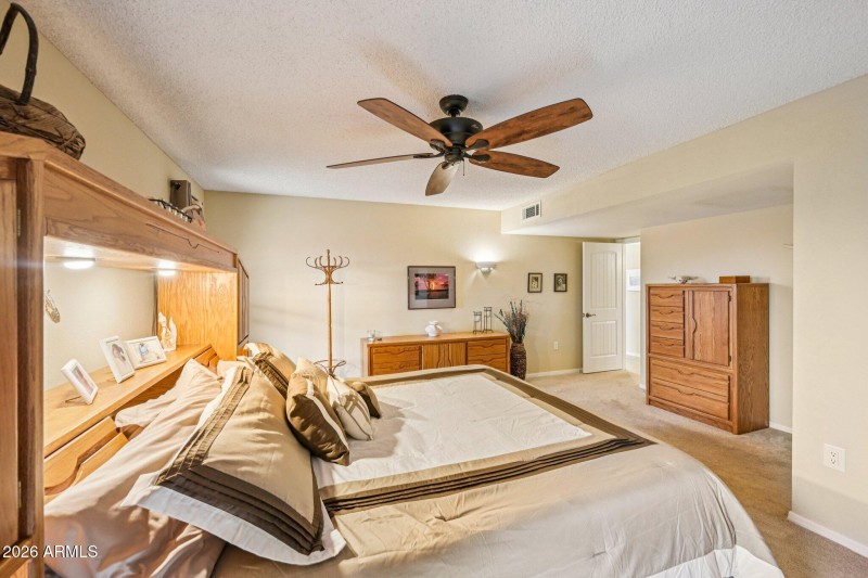 32-web-or-mls-W Titan Ct-S0302-032