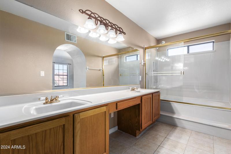 Upstairs Master Bath
