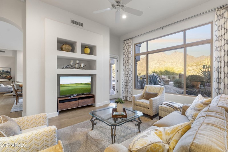 Family Room w/ Mountain Views