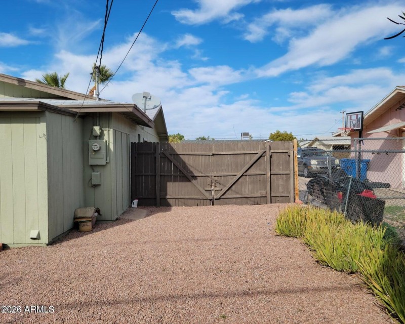 20230111000233670405000000-o