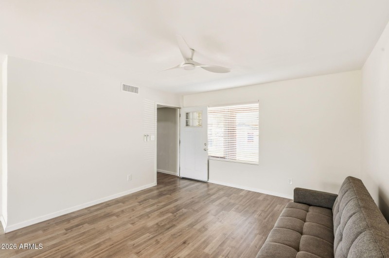 24-web-or-mls-IMG_0102