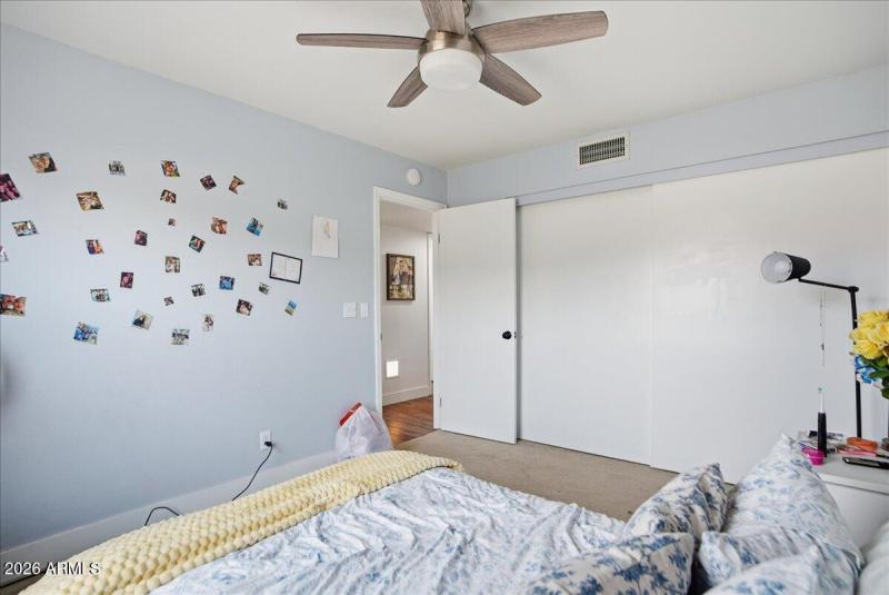 33-12627 S 38th Pl_RedHogMedia