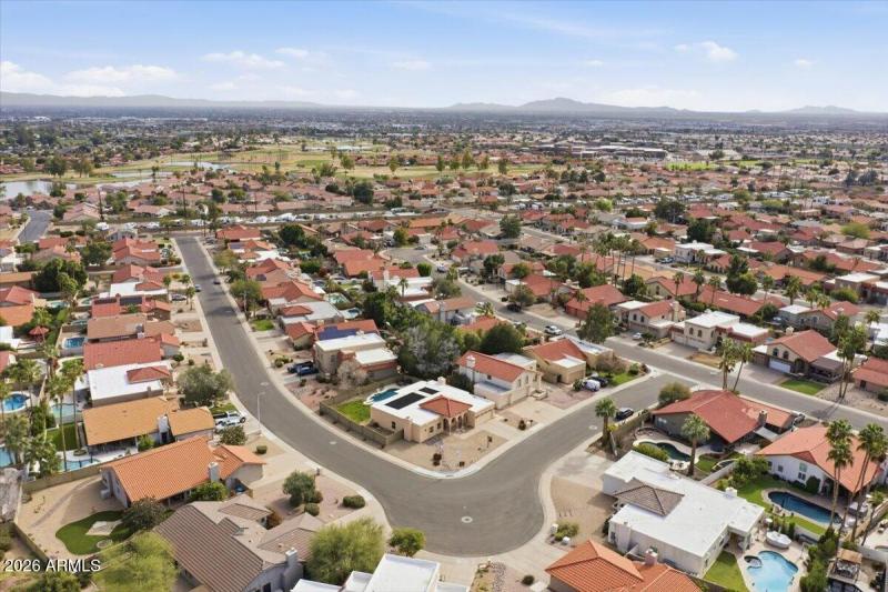 59-12627 S 38th Pl_RedHogMedia