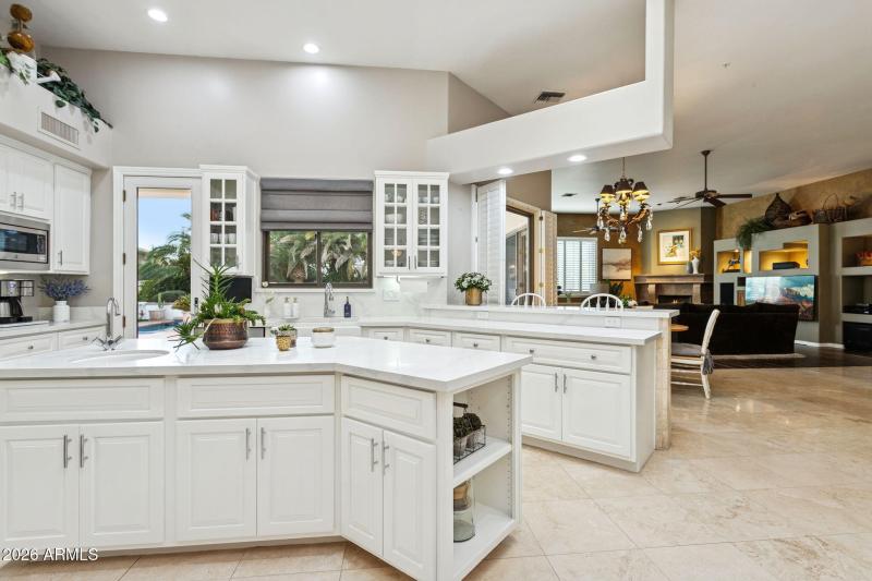 10855 E Gold Dust Ave.