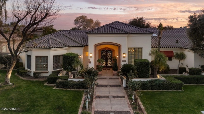 10855 E Gold Dust Ave.