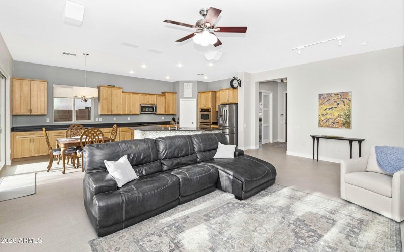 42903 N Courage Trail-print-008-014-TOD6