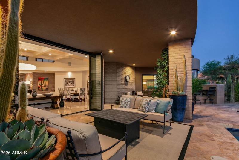 051_Seamless Outdoor Living