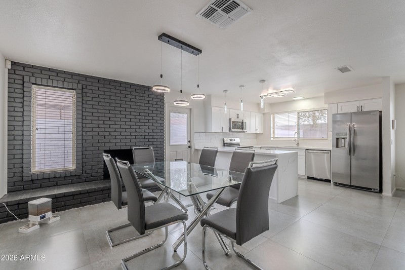 011_Formal Dining Area