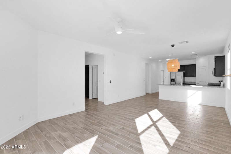 13-web-or-mls-P1481695