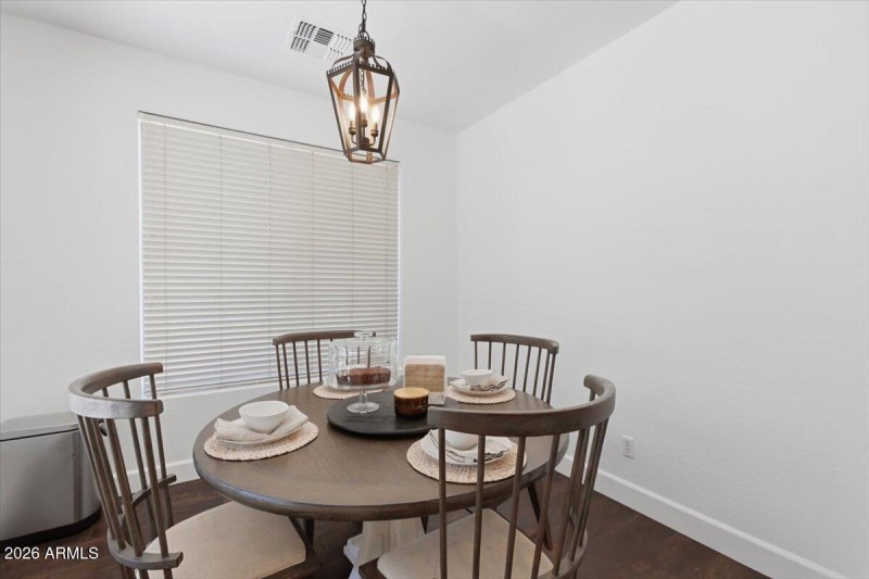 18-2177 E Glacier Pl