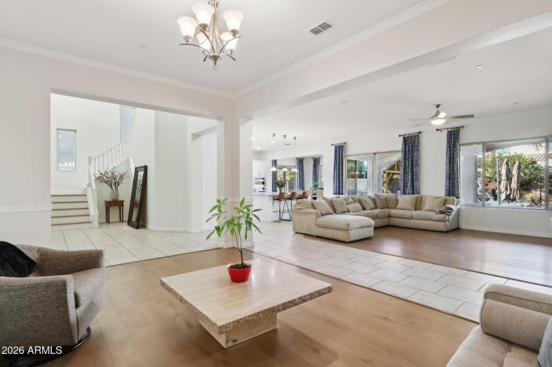 11-web-or-mls-E Lowell Ave-L3101-011