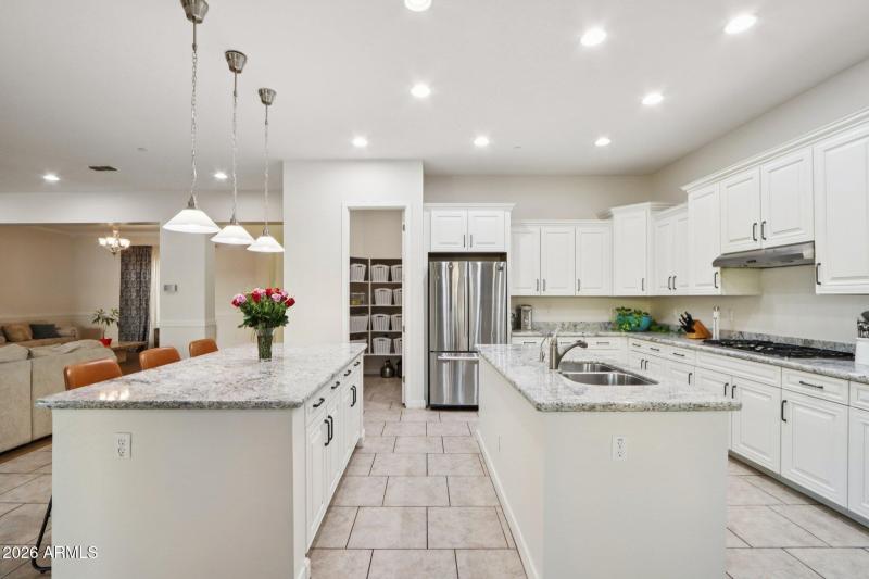 18-web-or-mls-E Lowell Ave-L3101-018