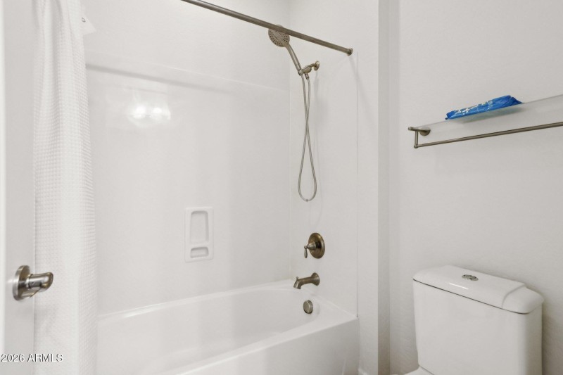 52-web-or-mls-E Lowell Ave-L3101-052