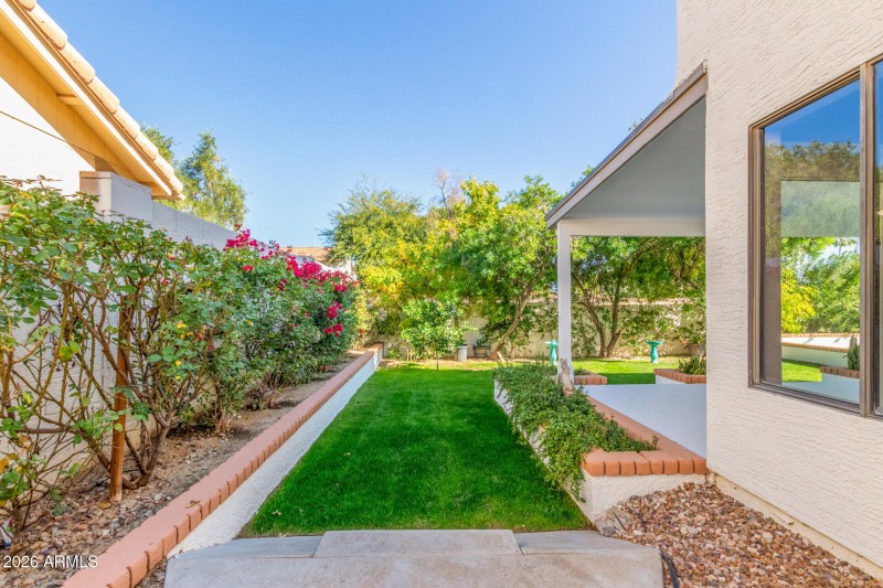 13077 N. 99th Pl. - Side Yard