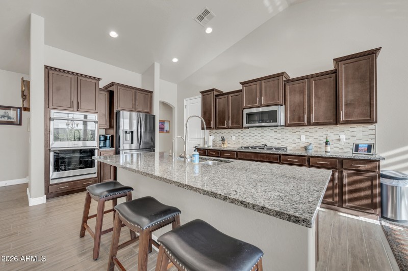 565 W Perkins St-23_(2048)