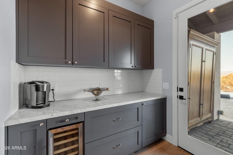 Lots of Cabinet Space