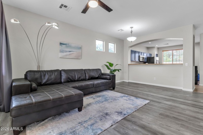 2407 S Jefferson (12)