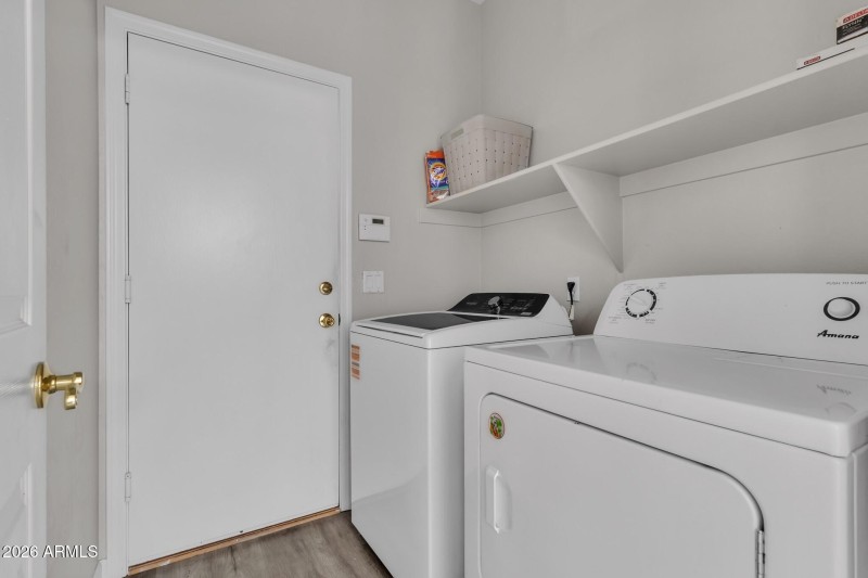 2407 S Jefferson (25)