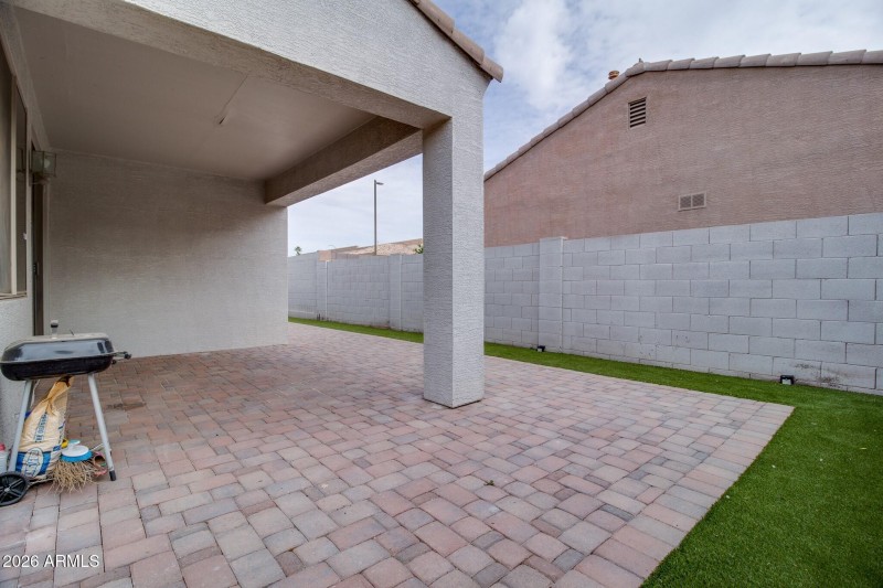 2407 S Jefferson (28)