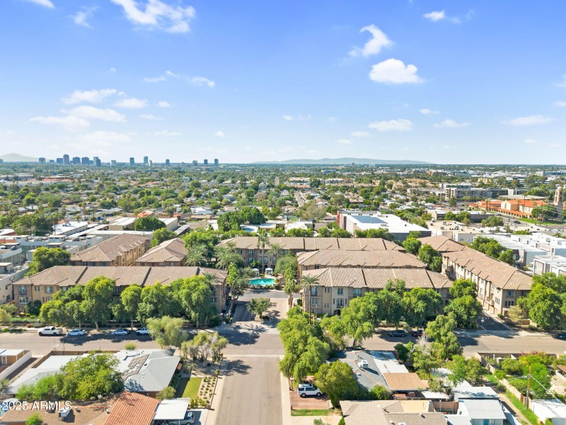 Elevated Neighborhood Perspective