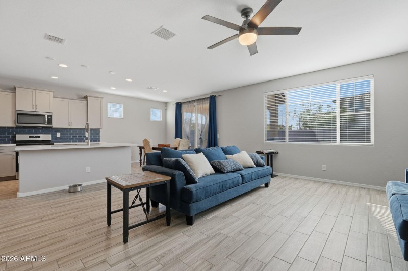 Light and bright living space