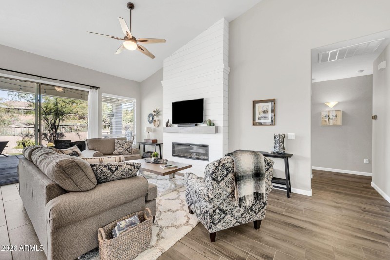 3460 N Stone Gully-7