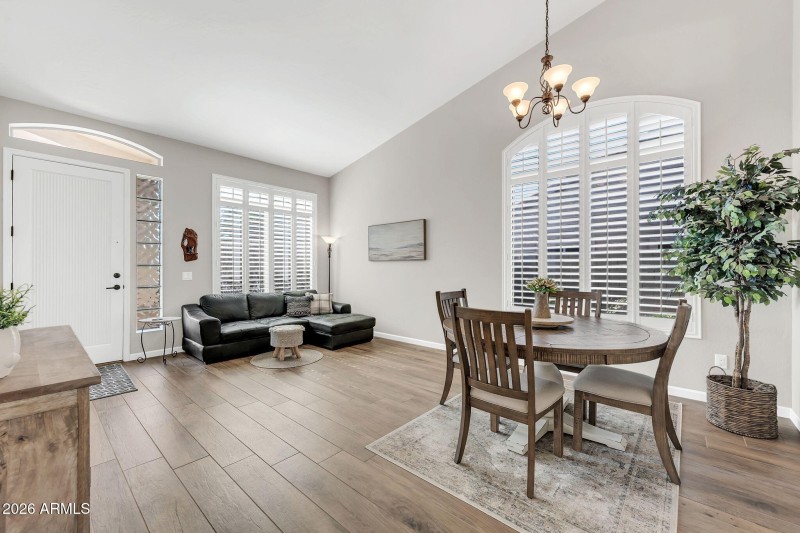 3460 N Stone Gully-10