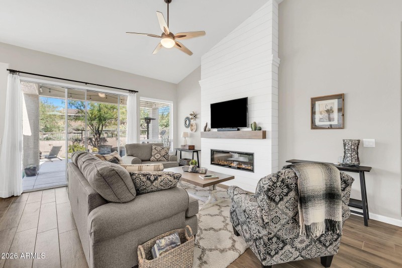 3460 N Stone Gully-14