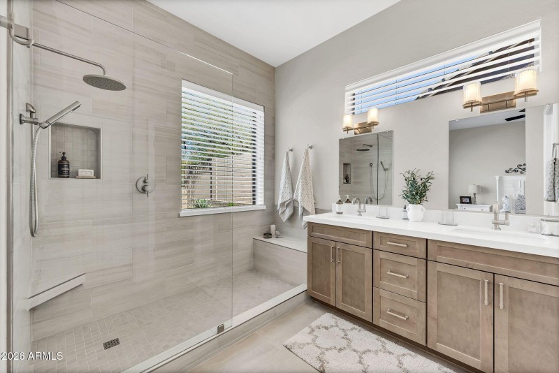 3460 N Stone Gully-19