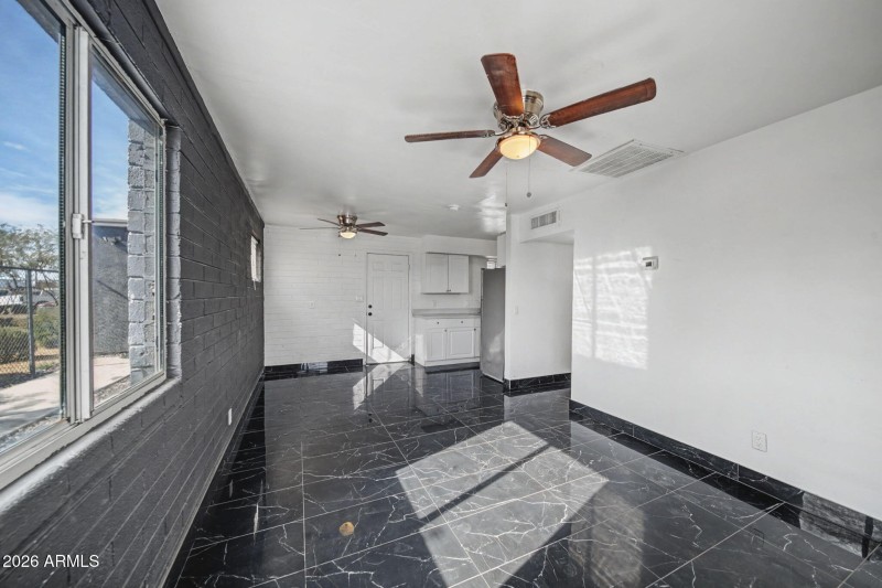 12-web-or-mls-Untitled-12