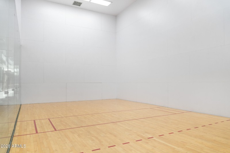 Racketball Court