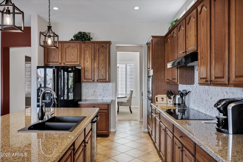 42504 W Mallard Ln-23