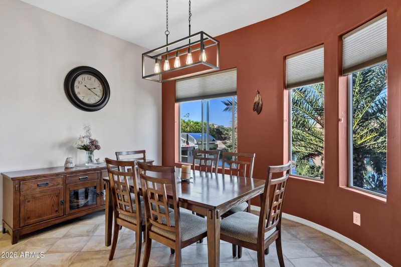 Breakfast Nook with Views!